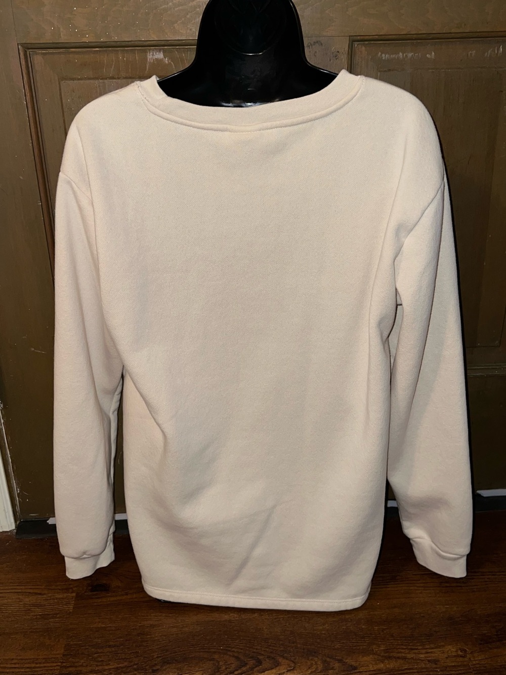 Disney Winnie the Pooh Ivory Embroidered Classic Crewneck Sweatshirt Size L - Picture 5 of 7